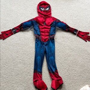 Spiderman costume. Size 4/5